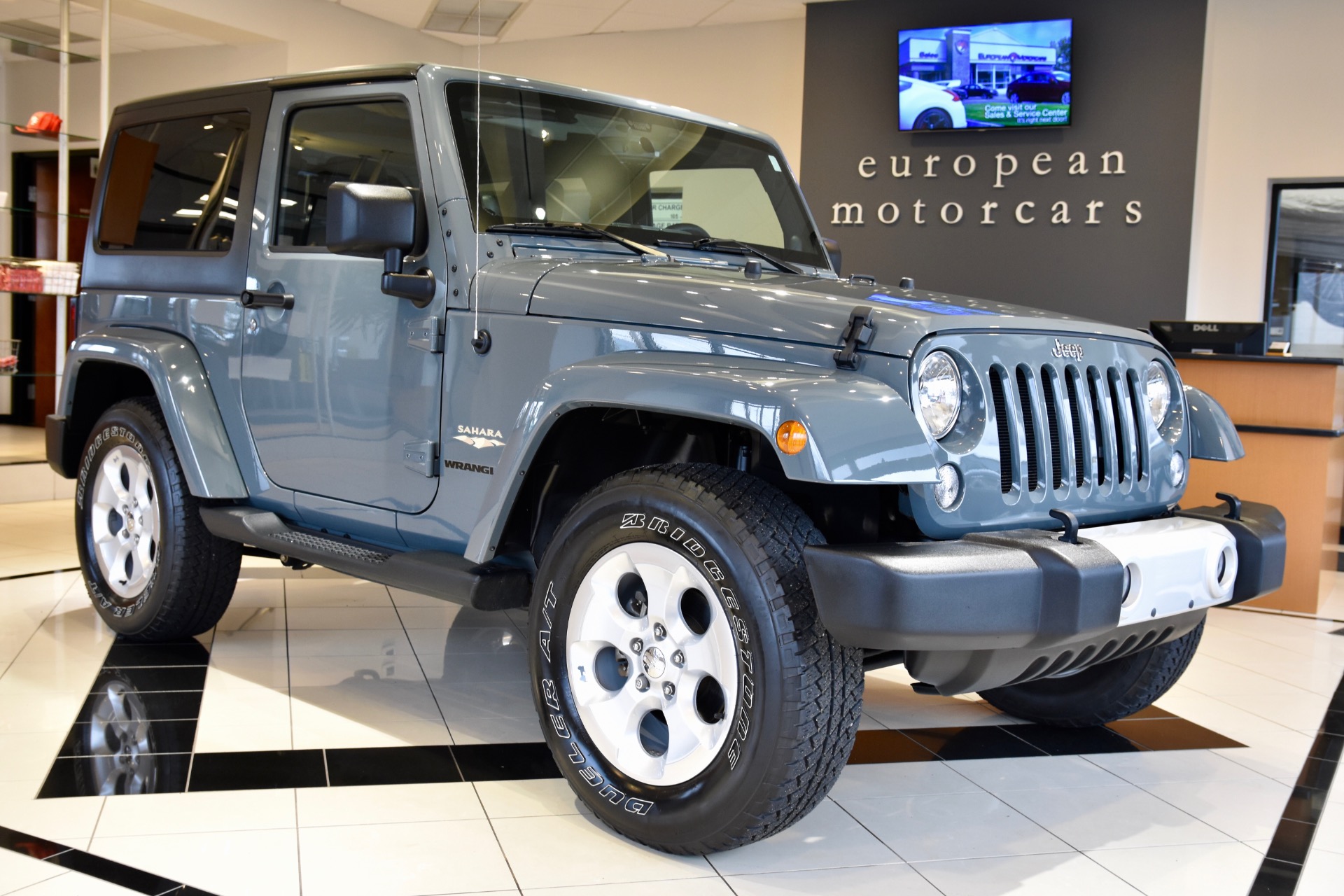 21 Jeep Wrangler Sahara