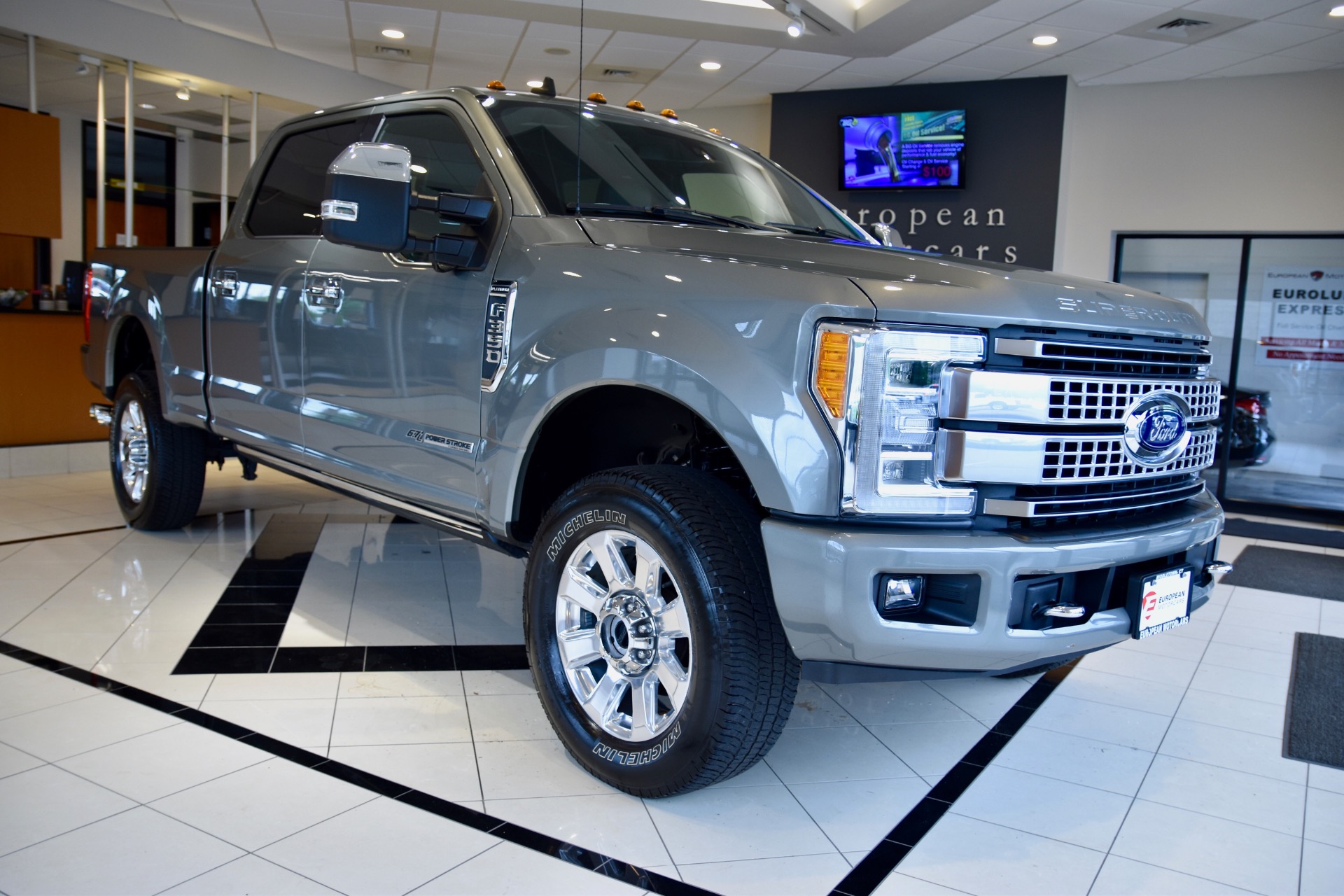 Used-2019-Ford-F-350-Super-