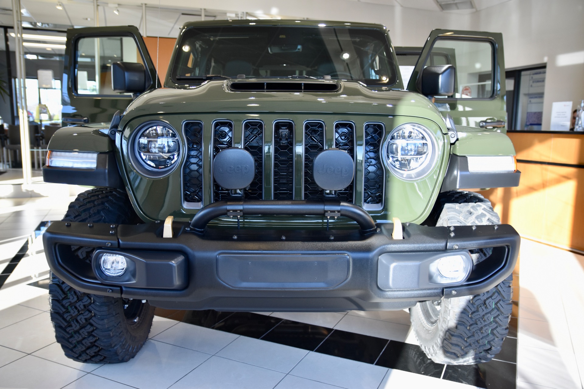 Jeep wrangler with retractable roof for sale hotsell