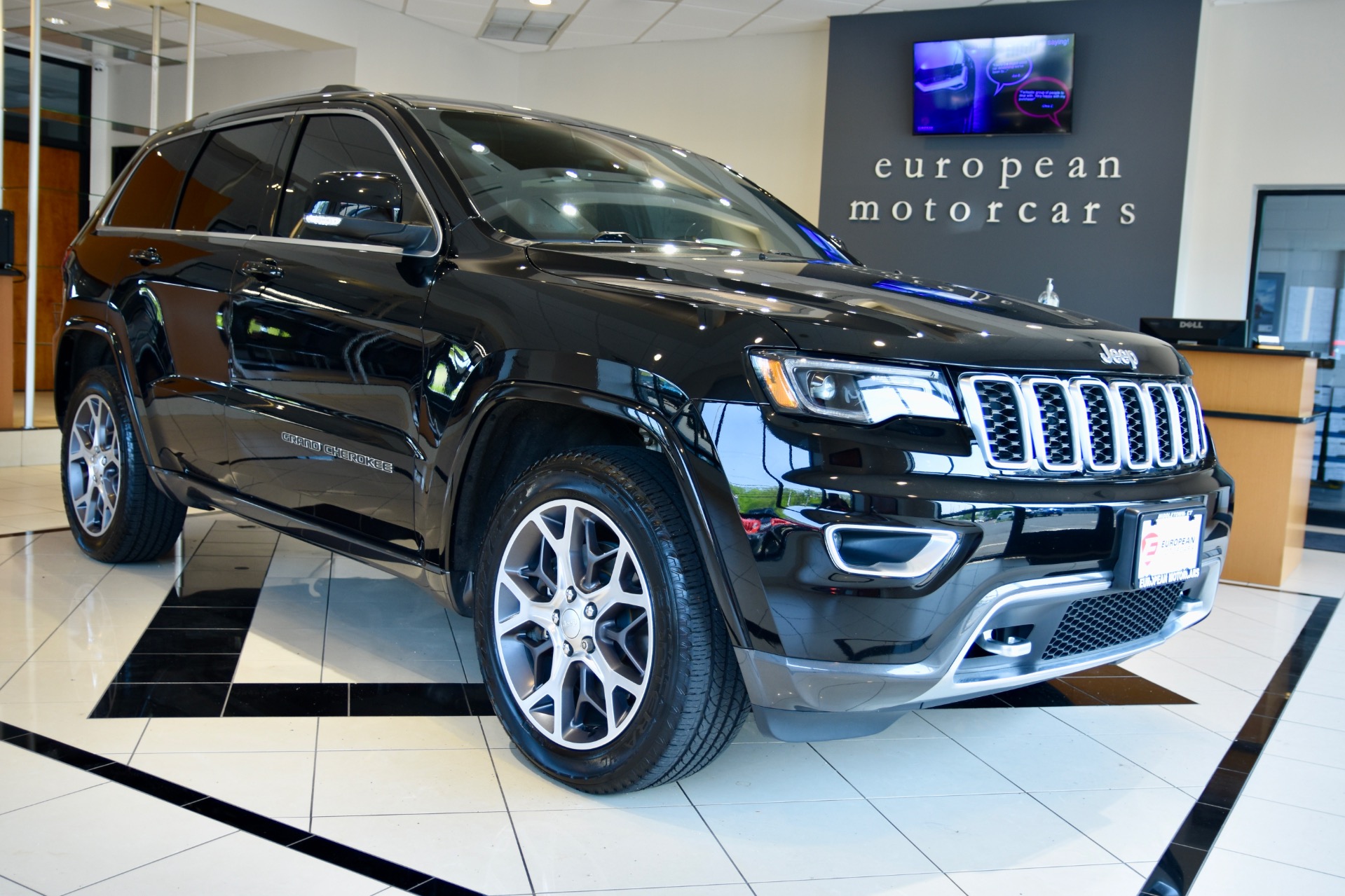 Grille Kit | JEEP Grand Cherokee STERLING EDITION 2018