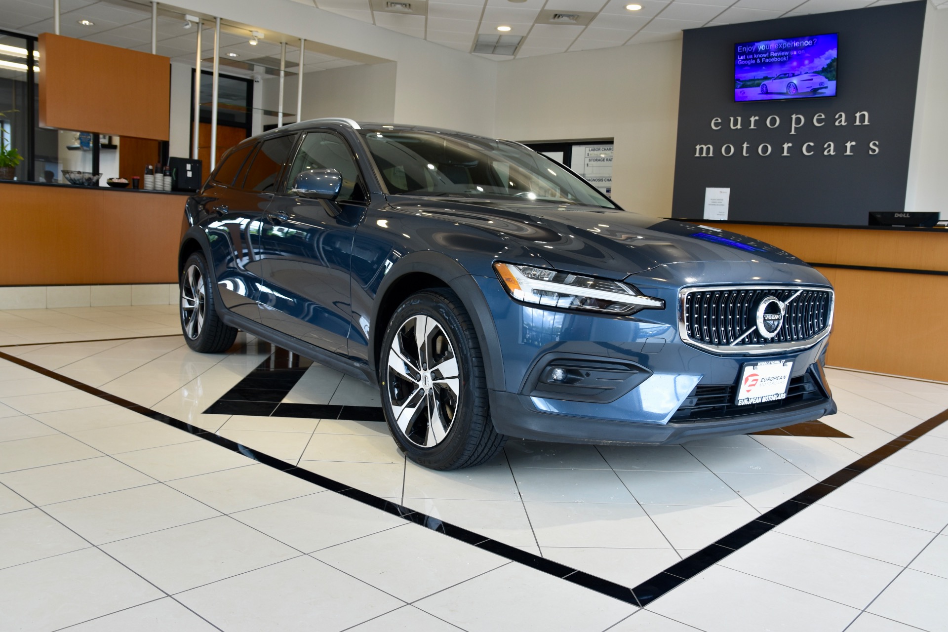 Bumper Kit | VOLVO V60 CROSS COUNTRY 2021 Bumper Kit | VOLVO V60 CROSS COUNTRY 2021