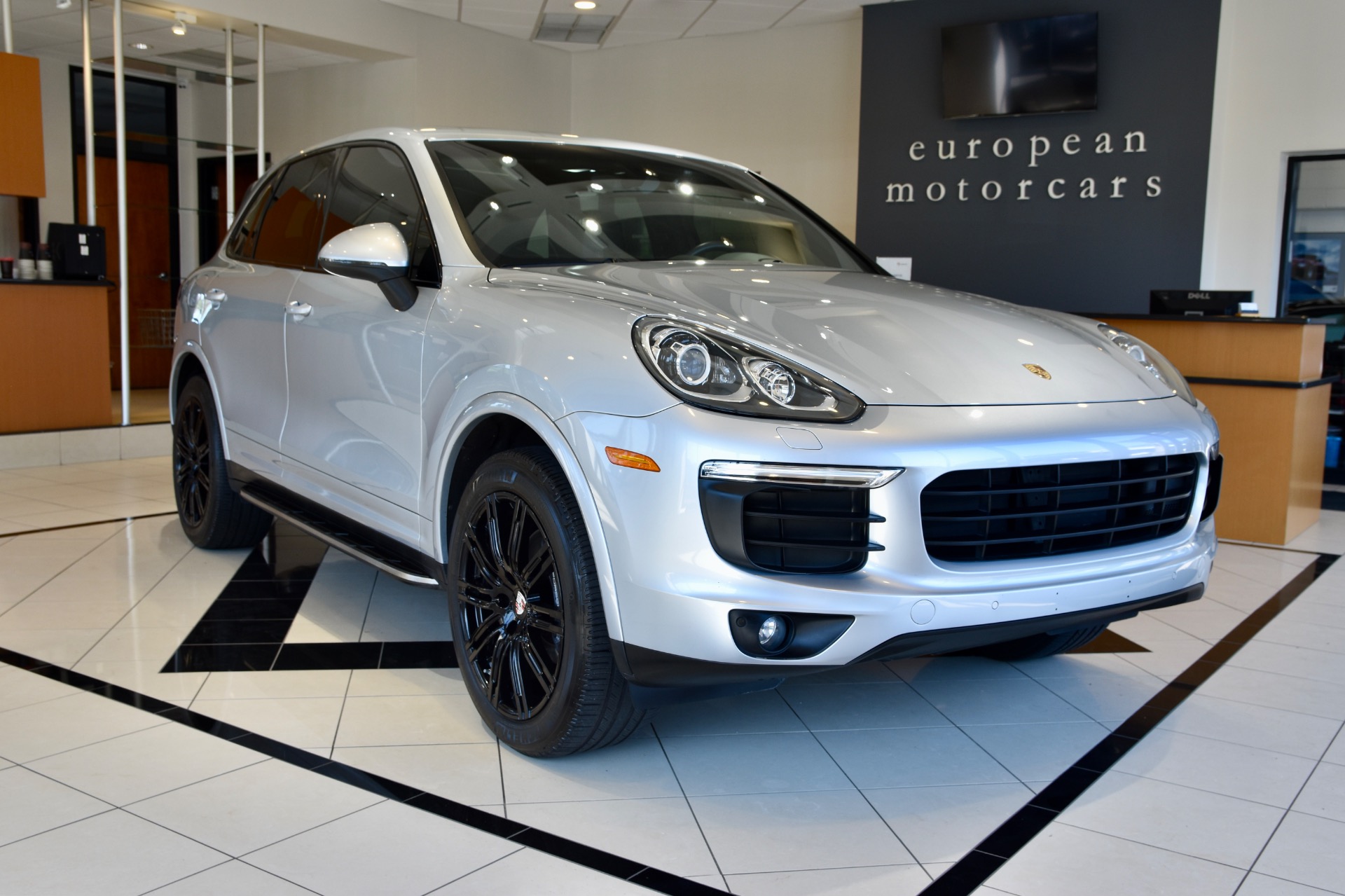 Right Side Kit | PORSCHE CAYENNE PLATINUM EDITION 2017 Right Side Kit | PORSCHE CAYENNE PLATINUM EDITION 2017