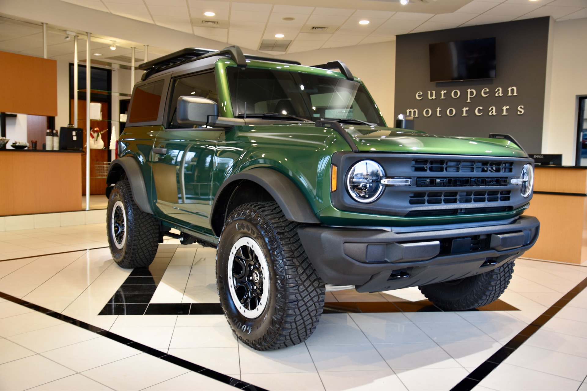 Full Hood & Fender + Mirror Kit | FORD BRONCO 2 DOOR BASE 2022 Full Hood & Fender + Mirror Kit | FORD BRONCO 2 DOOR BASE 2022