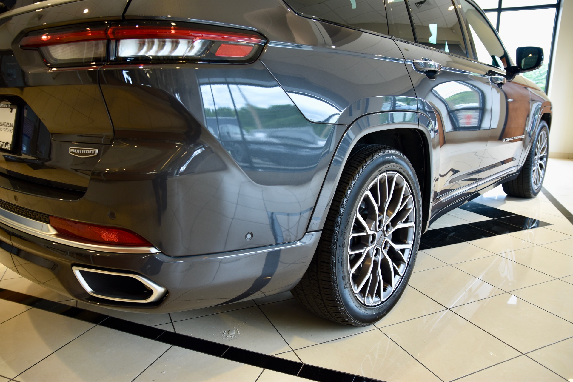 Trunk Ledge | JEEP GRAND CHEROKEE L SUMMIT 2022 Trunk Ledge | JEEP GRAND CHEROKEE L SUMMIT 2022